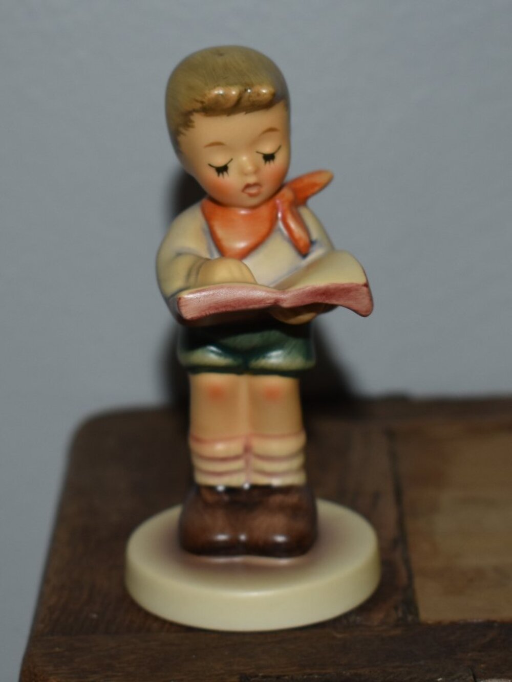 Vintage German Goebel Hummel Club Figurine Collectable - Honor Student 2087/B
